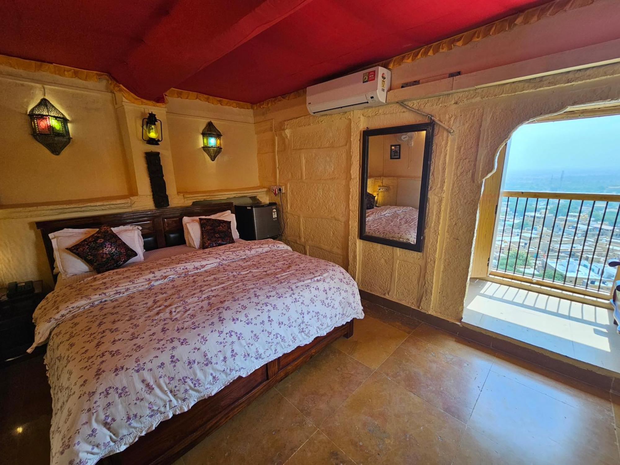 Desert Haveli Guest House ジャイサルメール 部屋 写真