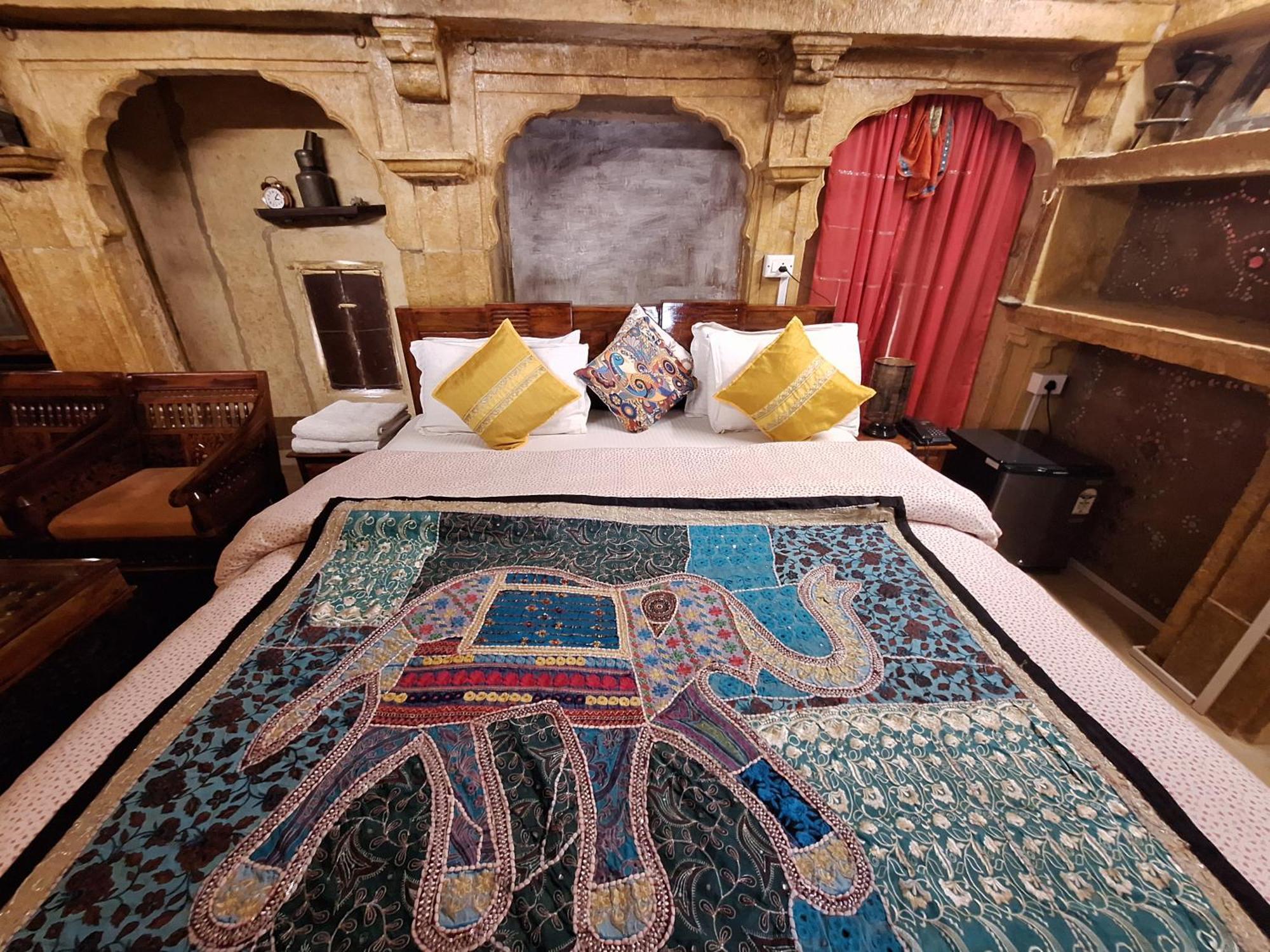 Desert Haveli Guest House ジャイサルメール エクステリア 写真