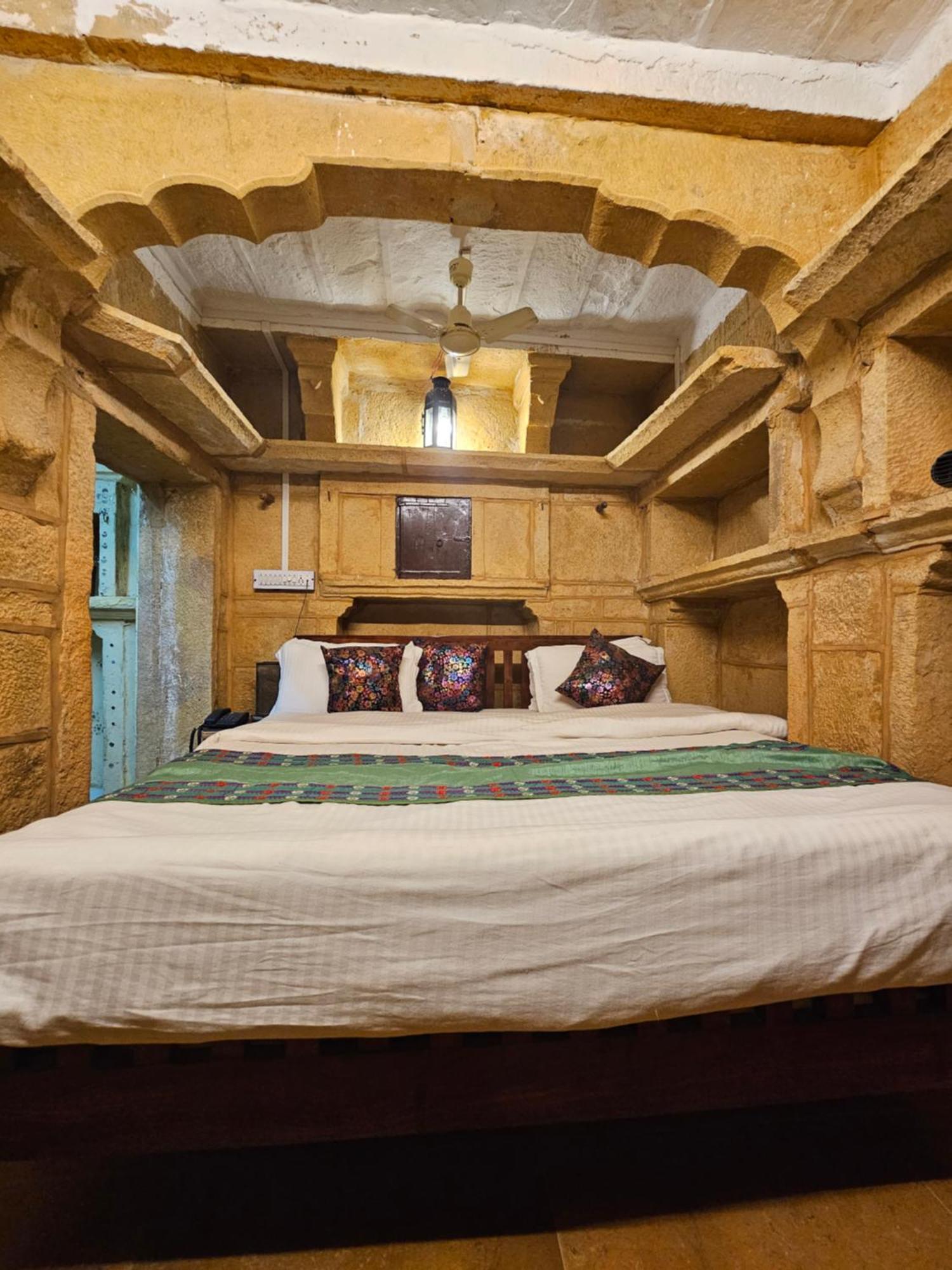 Desert Haveli Guest House ジャイサルメール 部屋 写真