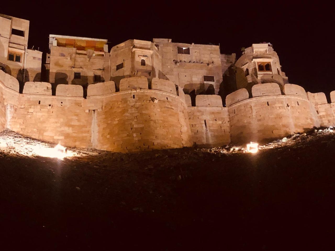 Desert Haveli Guest House ジャイサルメール エクステリア 写真