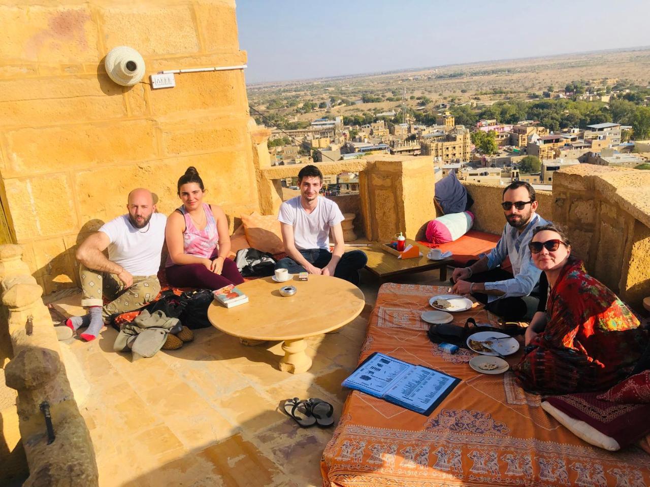 Desert Haveli Guest House ジャイサルメール エクステリア 写真